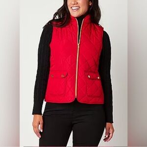 St. John’s Bay red quilted zip up vest size Large